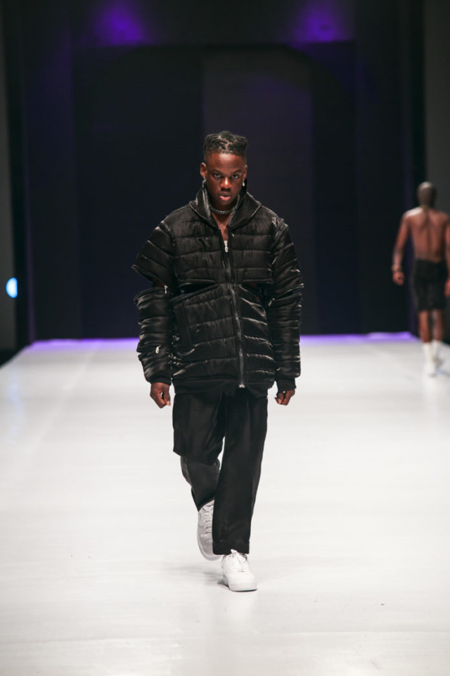 “Afrobeats or Confusion? Rema Drops ‘Kelebu’ Snippet + $10K Dance Challenge